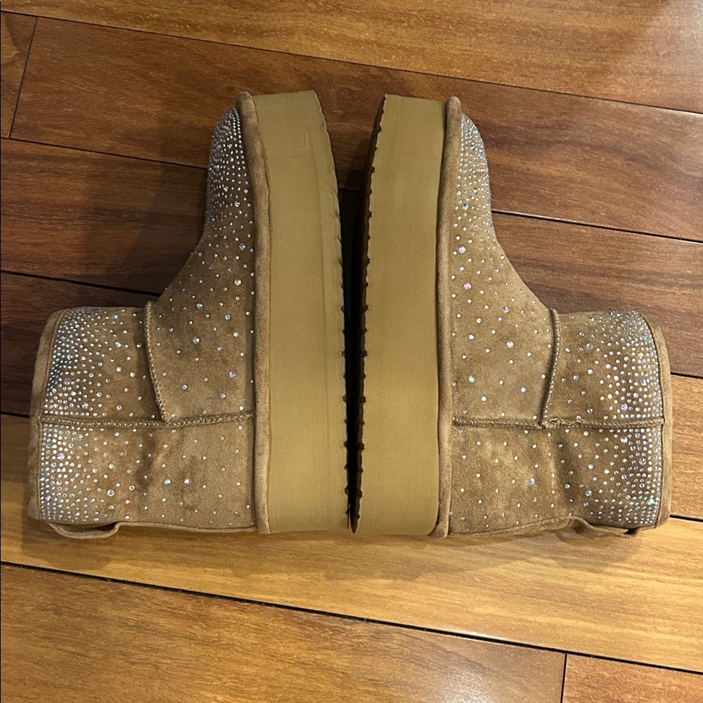 Brand New Women's Tan Suede bling Platform Boots - Picture 4 of 7